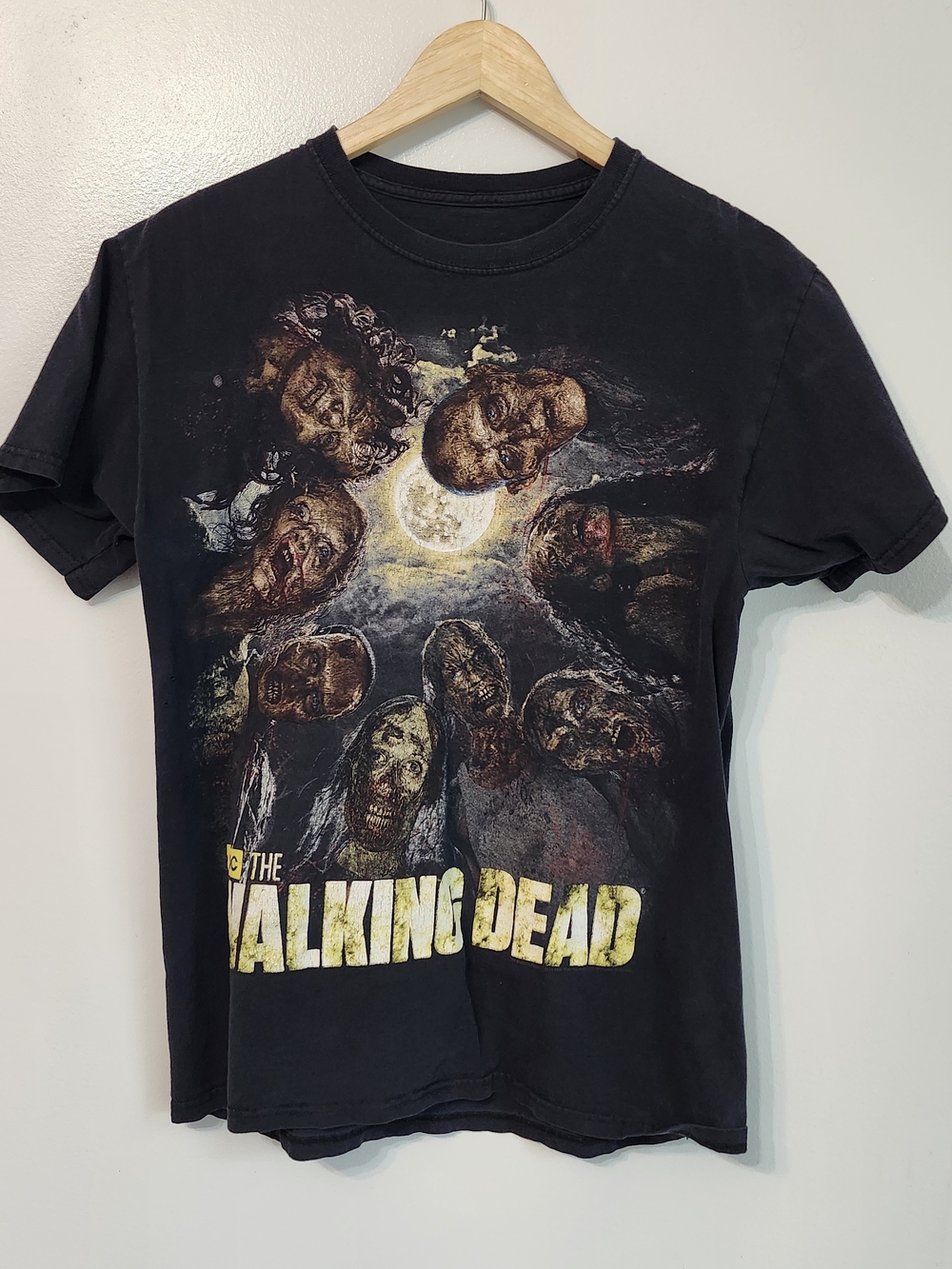 The Walking Dead AMC XS Shirt Black Zombie Short Sleeve Crew Neck